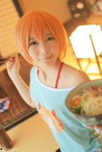 娱乐吃瓜穿上cos,Cosplay时尚盛宴，明星同款造型大揭秘！